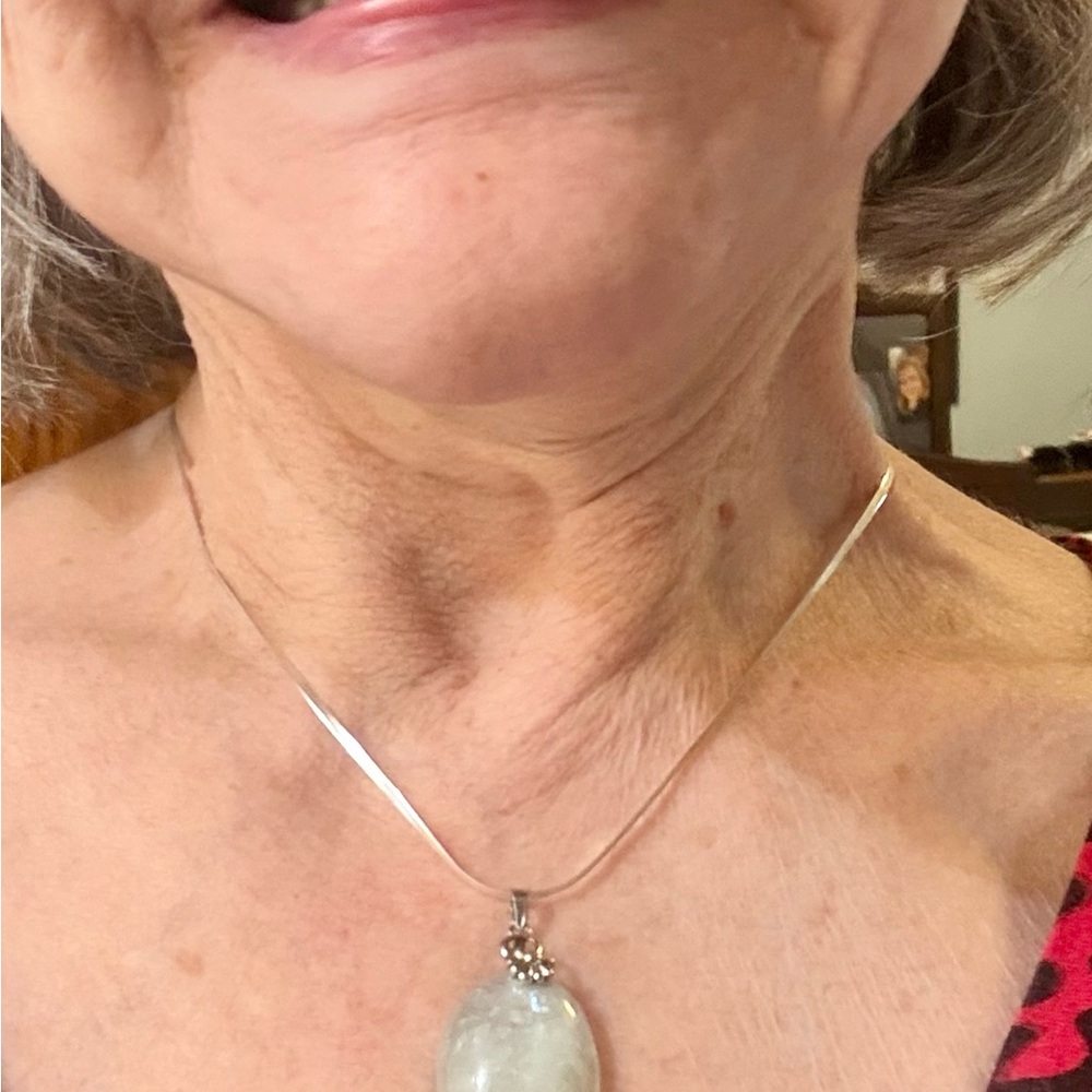 Elegant Pendant